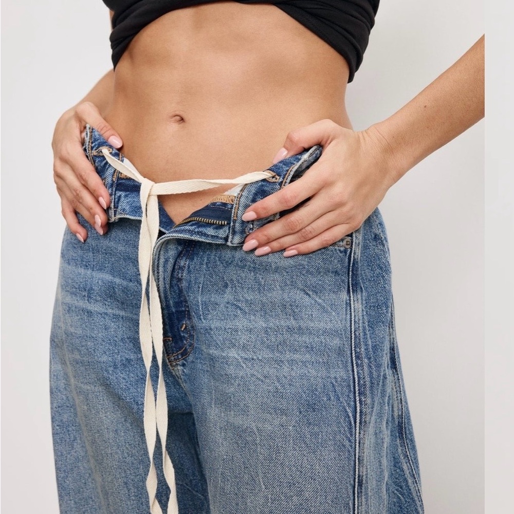 Extreme Barrel Jeans NWT SIZE 14 Good American - Picture 8 of 8